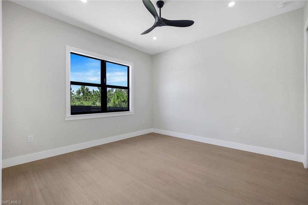 15029 Acorn CIR photo 17