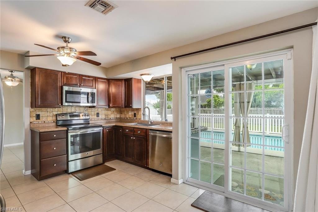 Tile backsplash!