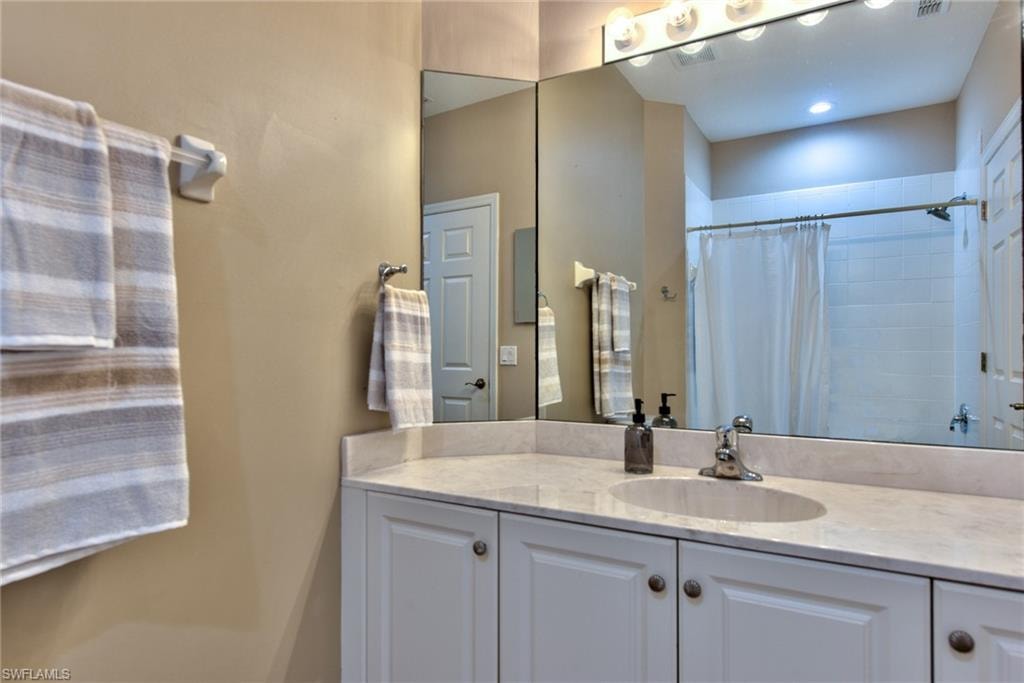 20081 Seagrove ST 902 photo 18