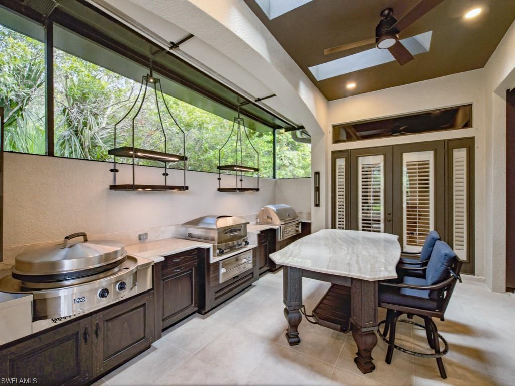 Outdoor Kitchen