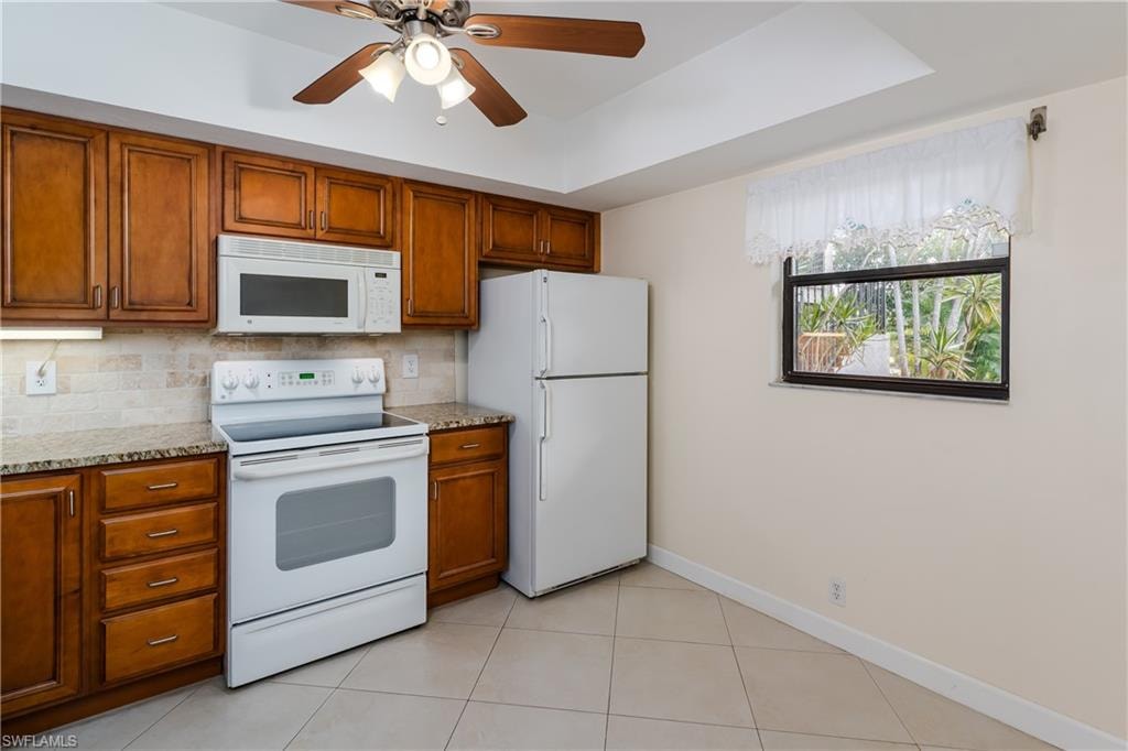 1733 Courtyard WAY B103 photo 16
