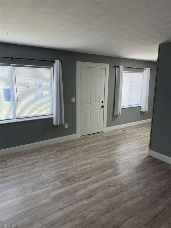 2839/2841 Evans AVE photo 11
