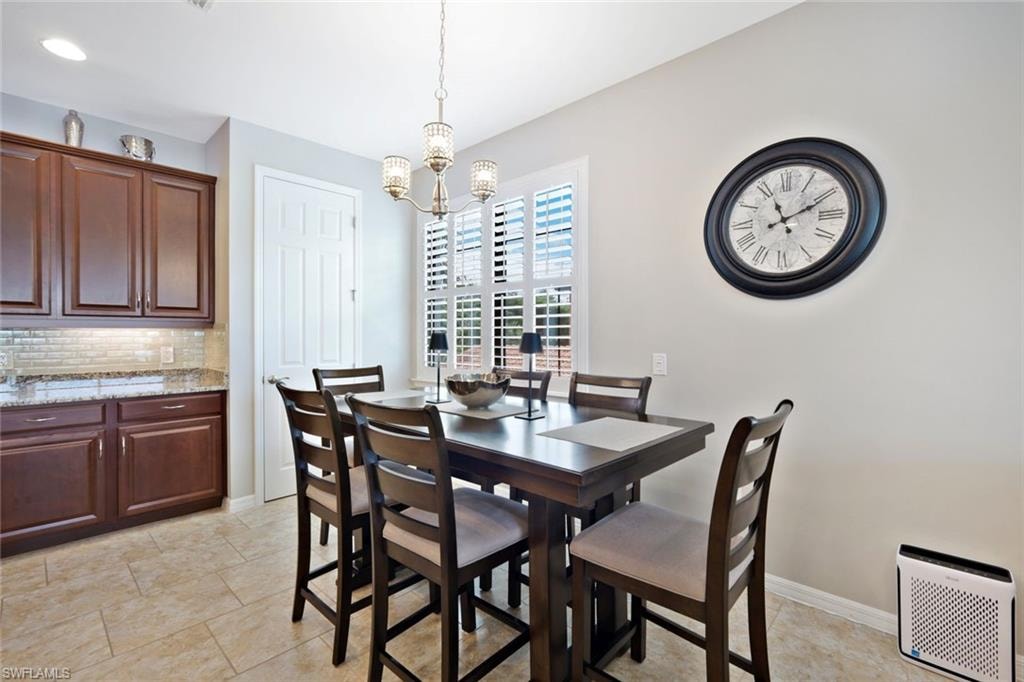 26201 Palace LN 201 photo 12