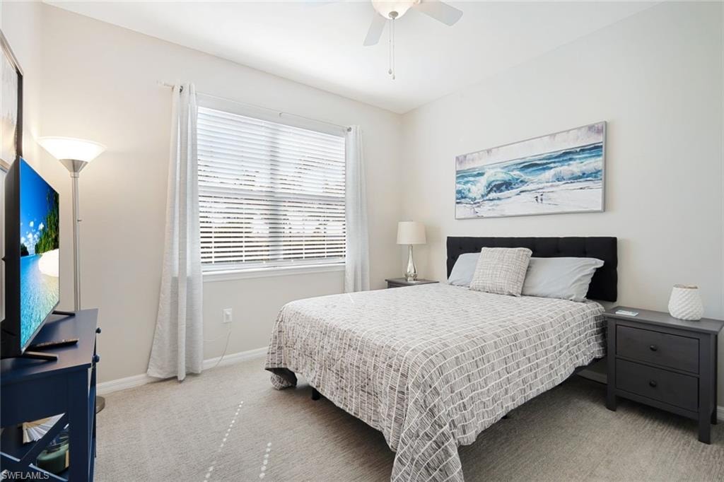 26201 Palace LN 201 photo 18