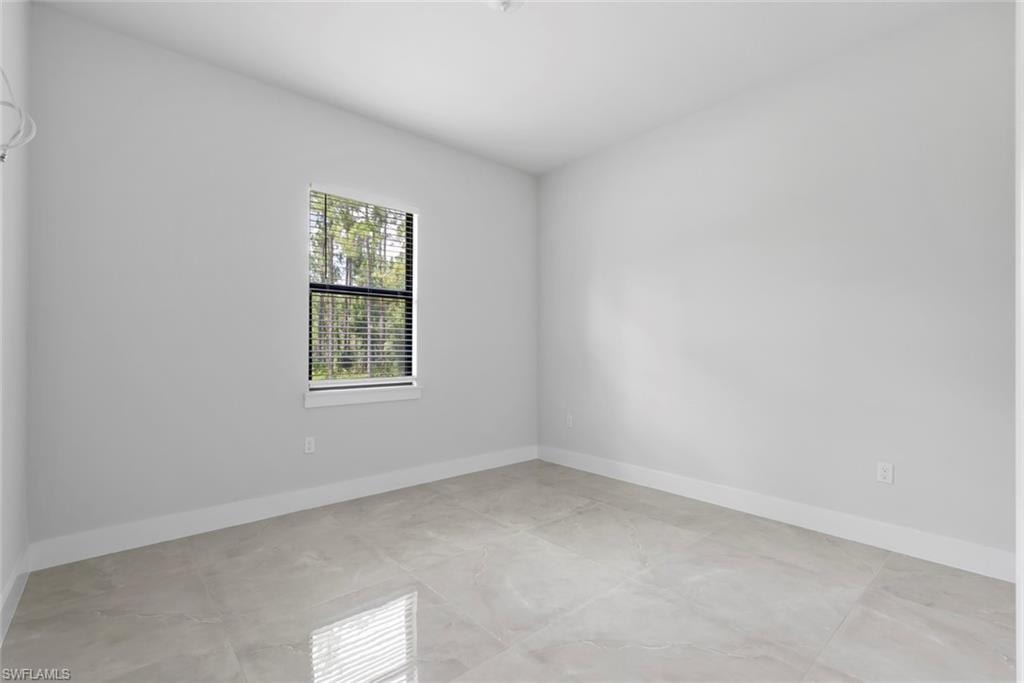 1412 22nd AVE NE photo 24