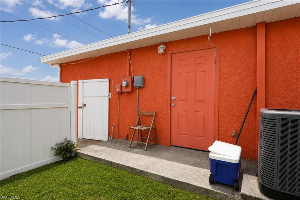 507 Diplomat PKWY E photo 28