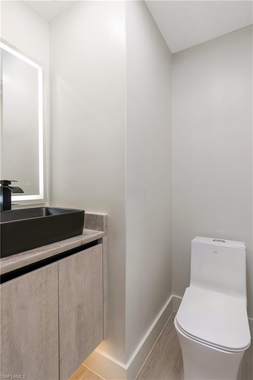 5105 Berkeley DR photo 22