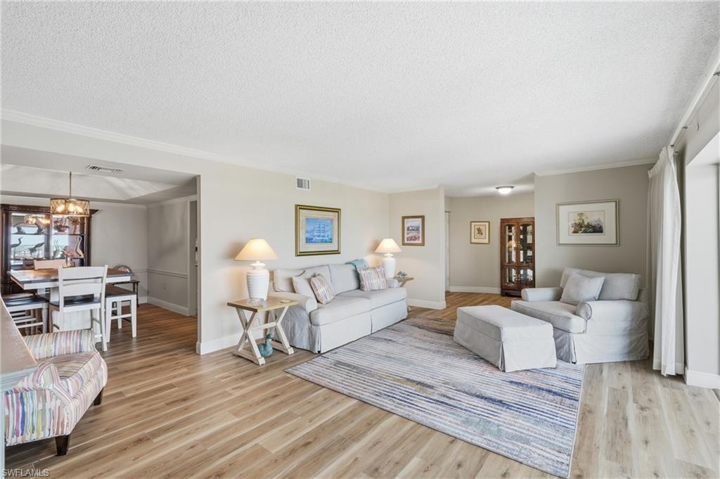 3951 Gulf Shore BLVD N 700 photo 6