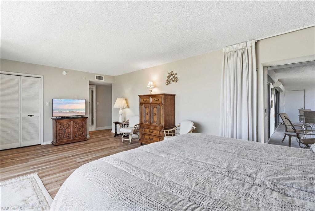 3951 Gulf Shore BLVD N 700 photo 14