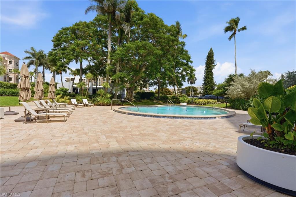 3951 Gulf Shore BLVD N 700 photo 31