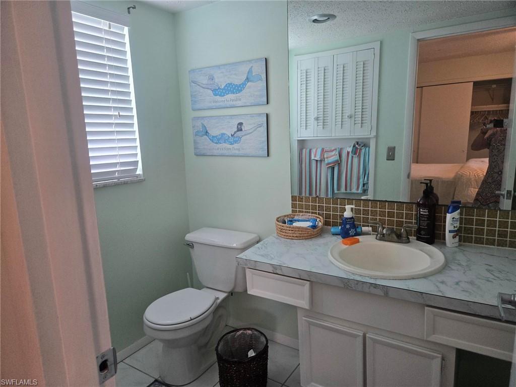 7400 College PKWY 74D photo 20