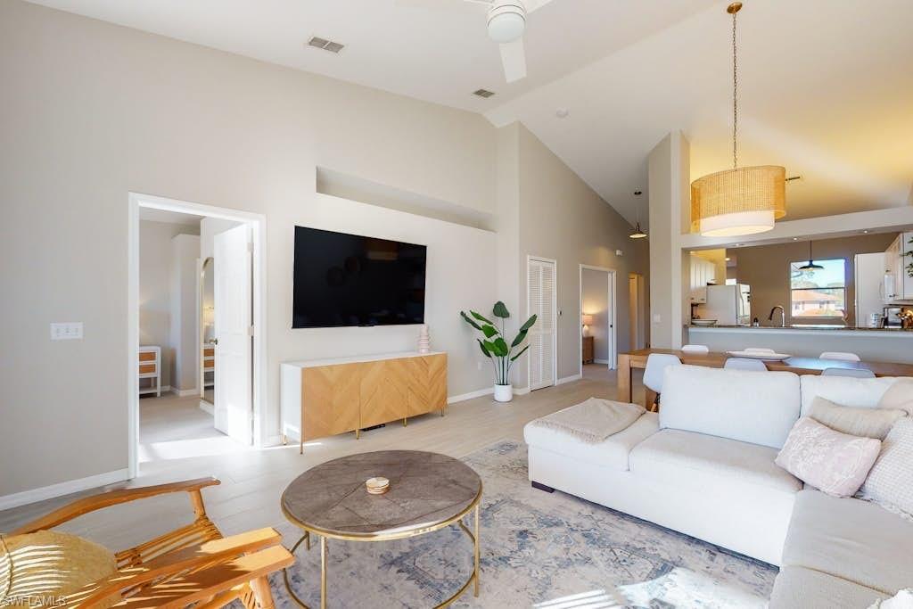 350 Robin Hood CIR 202