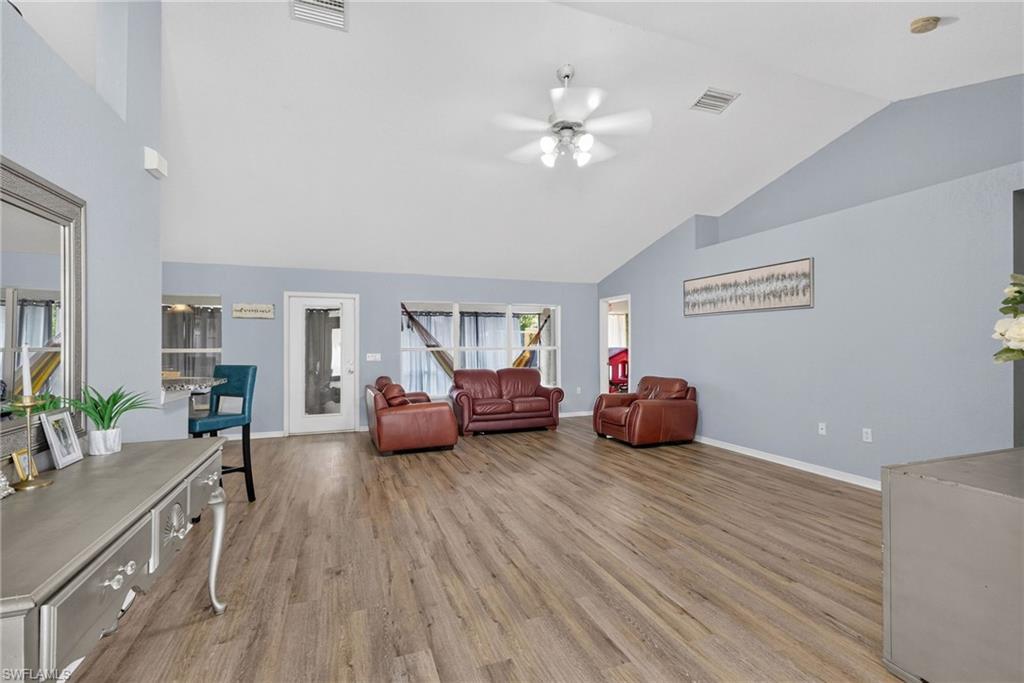 1020 14th ST photo 9