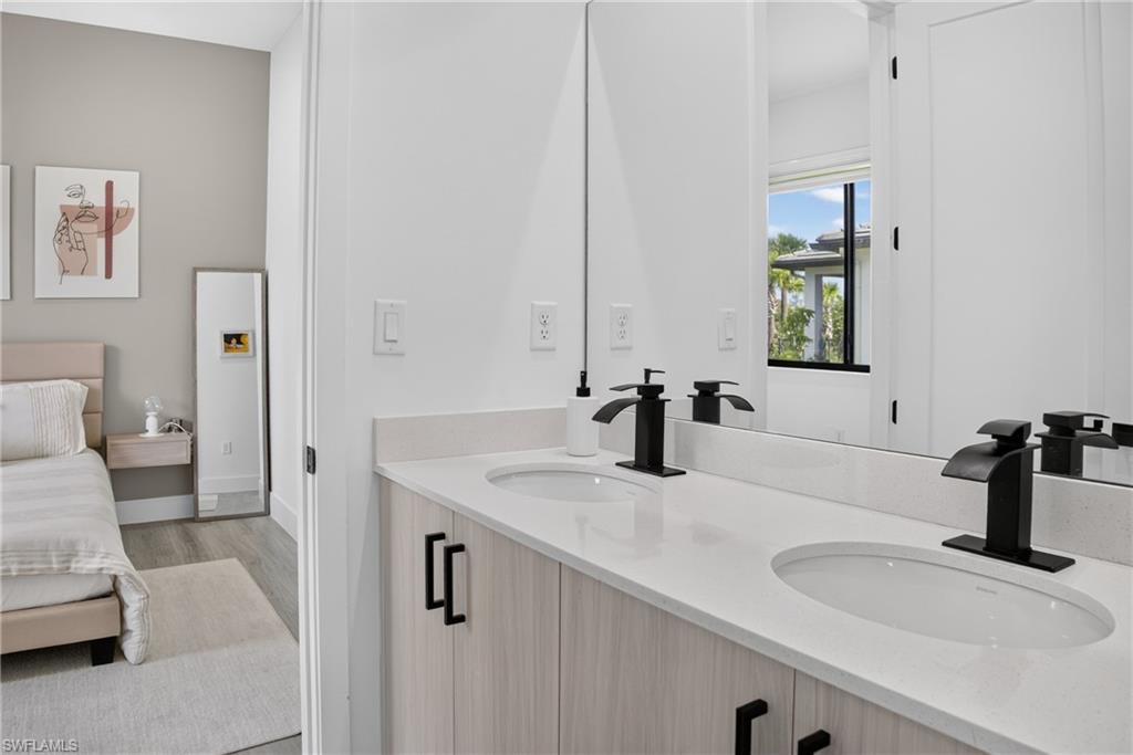 4978 Jovanne ST photo 31