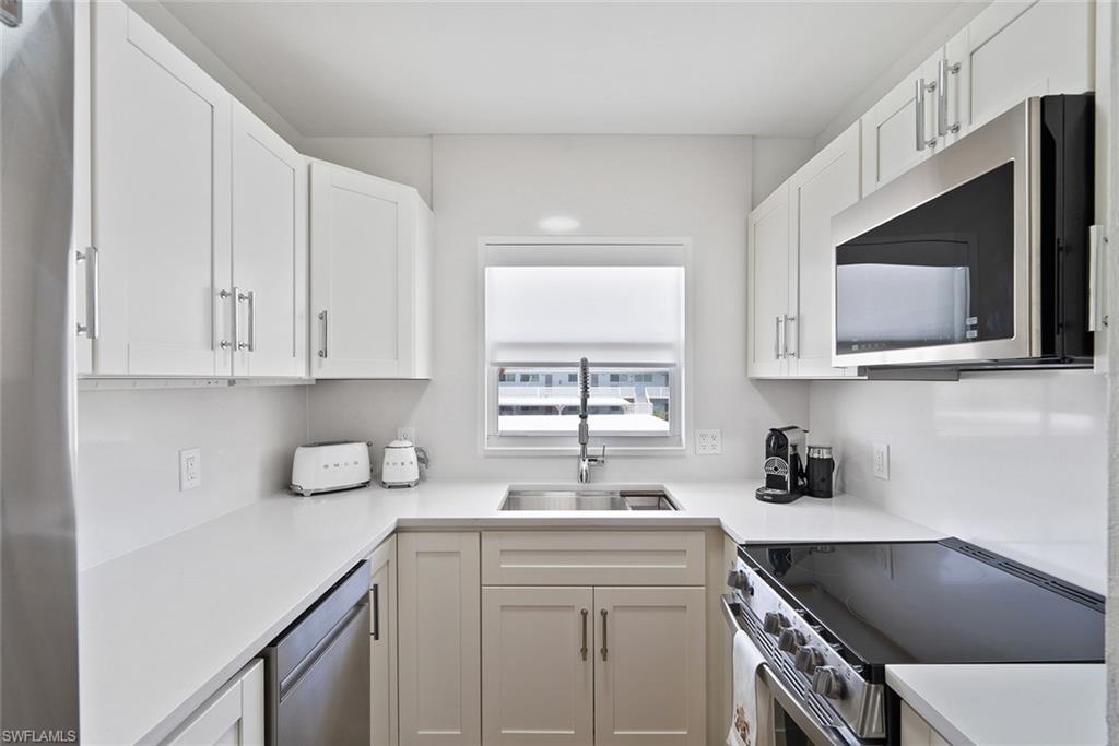 410 Broad AVE S H410
