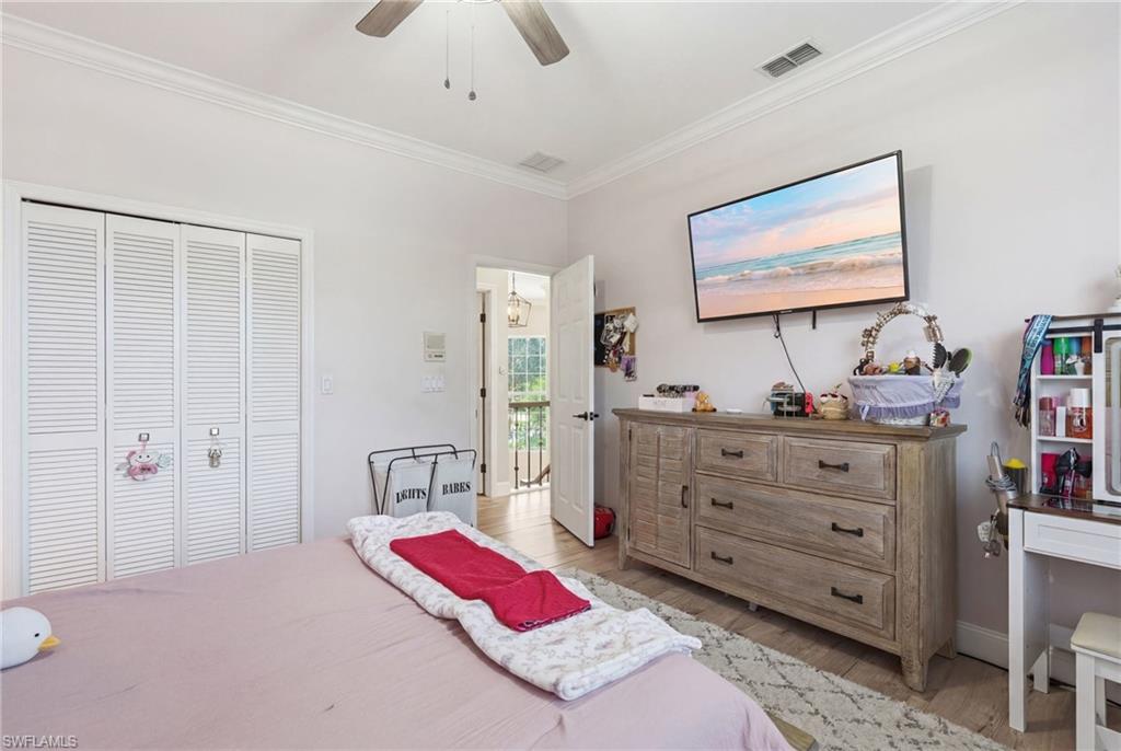 308 Wentworth CT photo 28