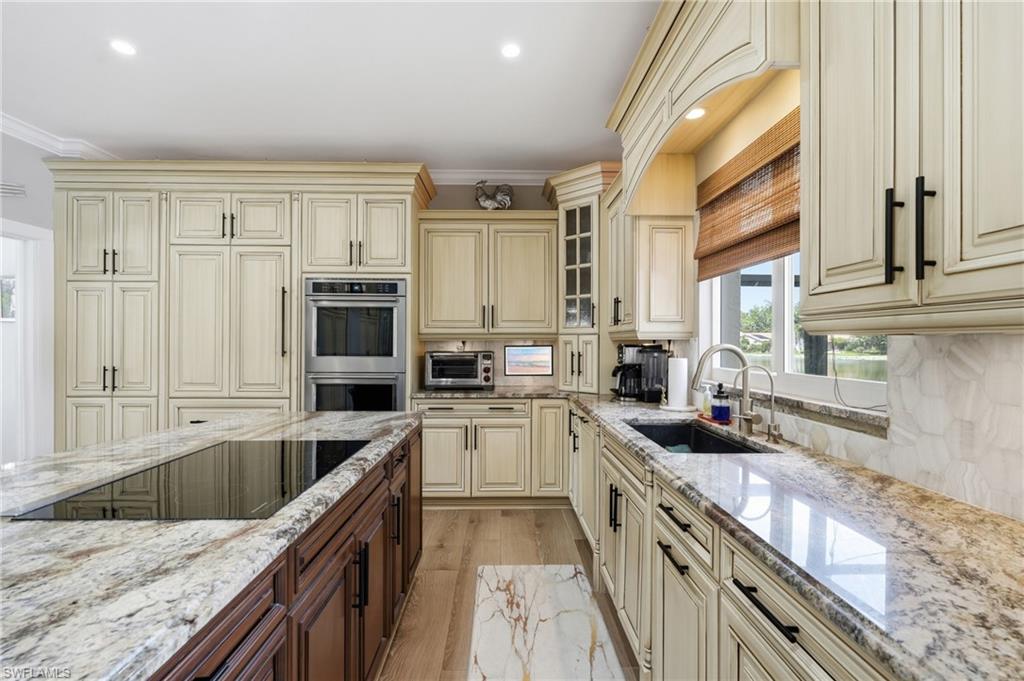308 Wentworth CT photo 10