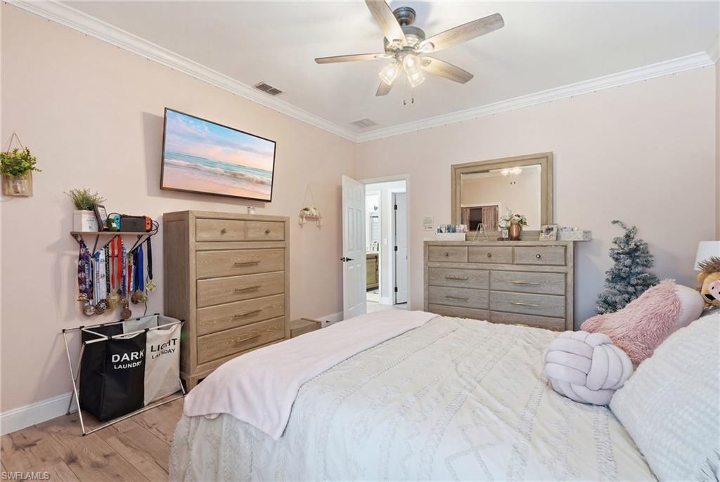 308 Wentworth CT photo 31