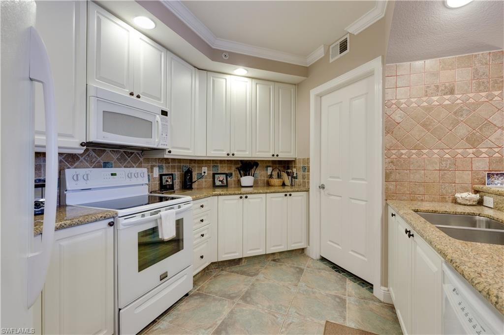 2825 Palm Beach BLVD 308 photo 10