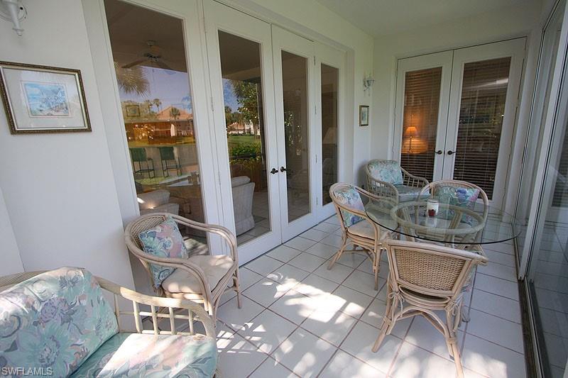 Alternate Glassed & Screened Lanai View