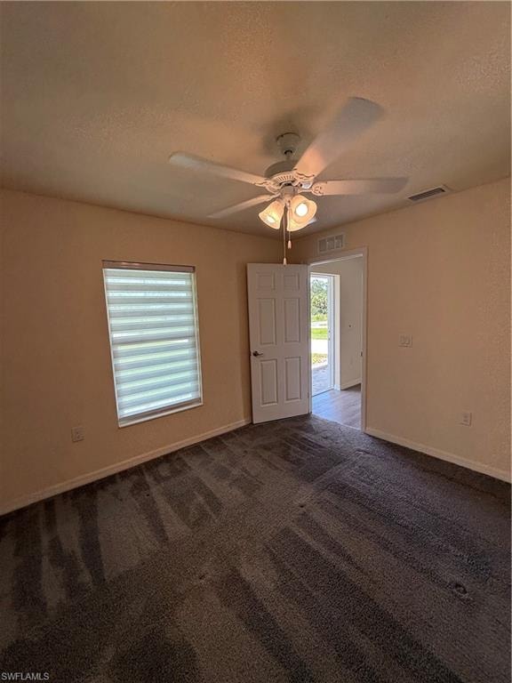 557 Oakshire LN photo 23