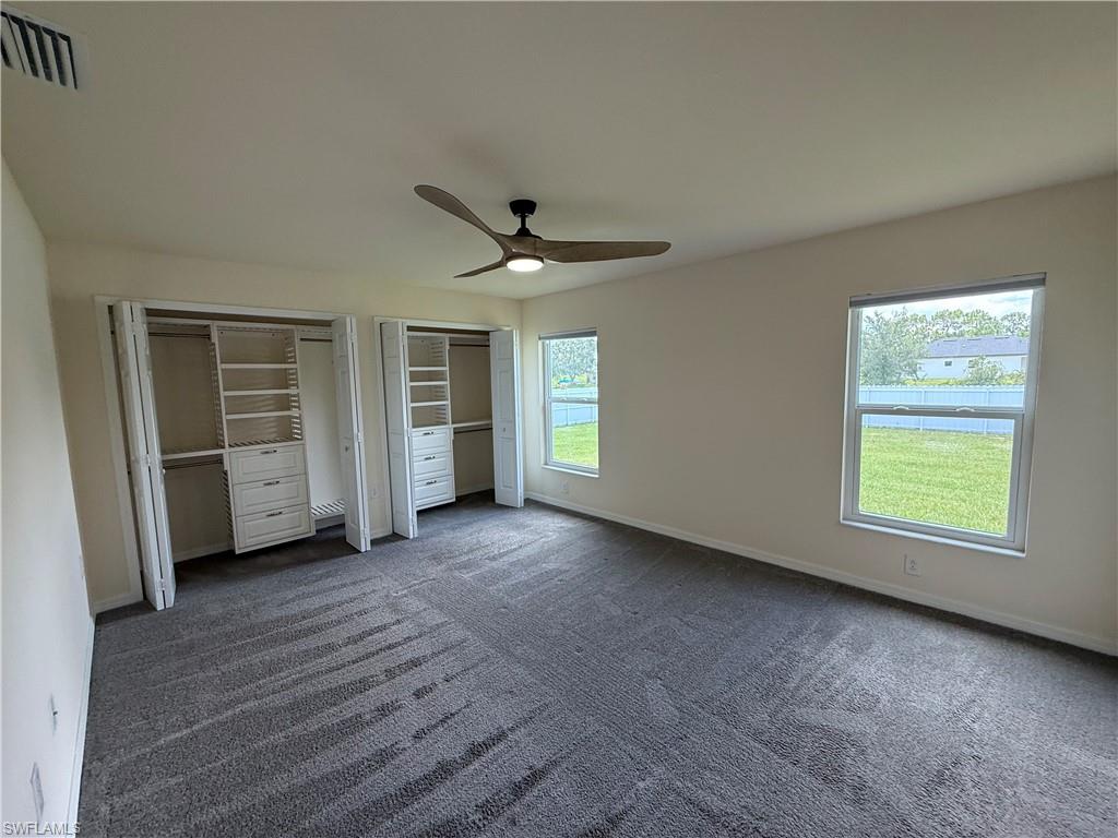557 Oakshire LN photo 17
