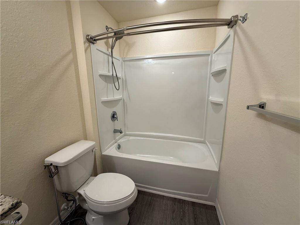 557 Oakshire LN photo 19