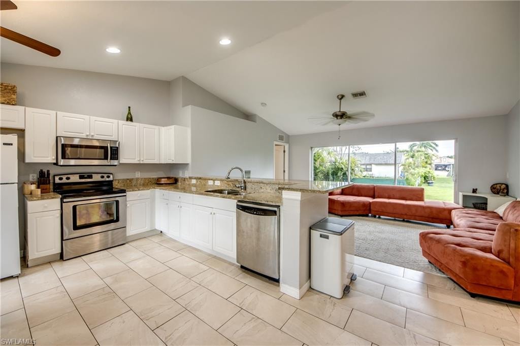 625 SW 11th TER