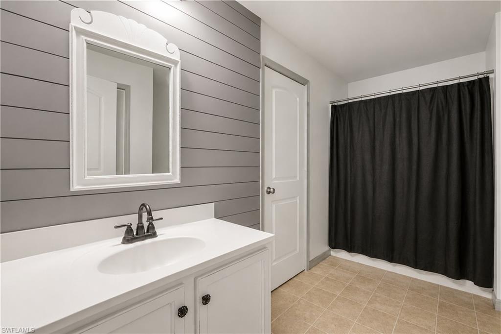 First floor full bath