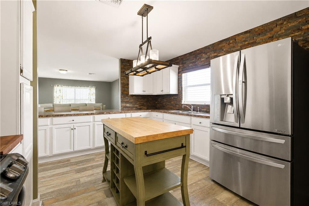 10365 Canal Brook LN photo 9