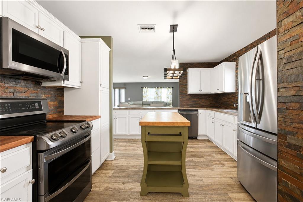 10365 Canal Brook LN photo 8