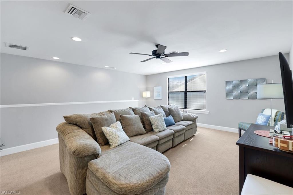 16345 Camden Lakes CIR photo 17