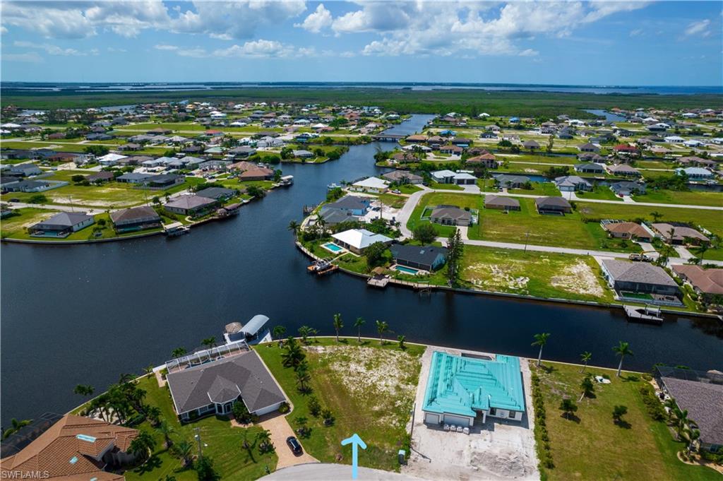 OVERSIZE SOUTHERN rear Exposure Gulf Access lot with NEW (12/2021) 121' SEAWALL - BIG WATER VIEWS