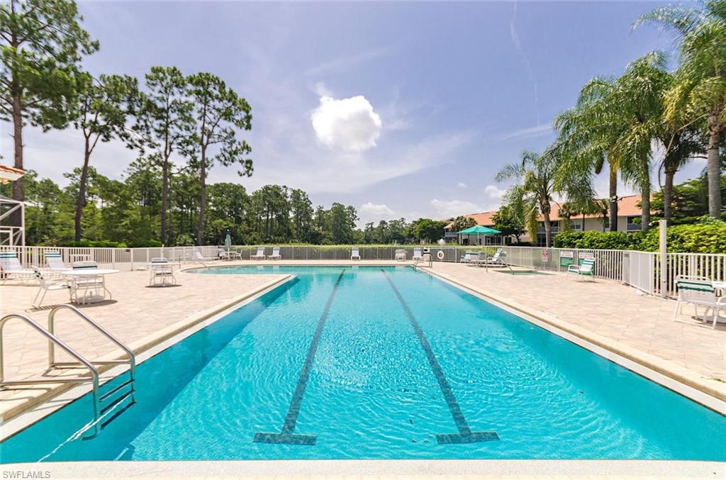 Carlton Lakes Master Pool