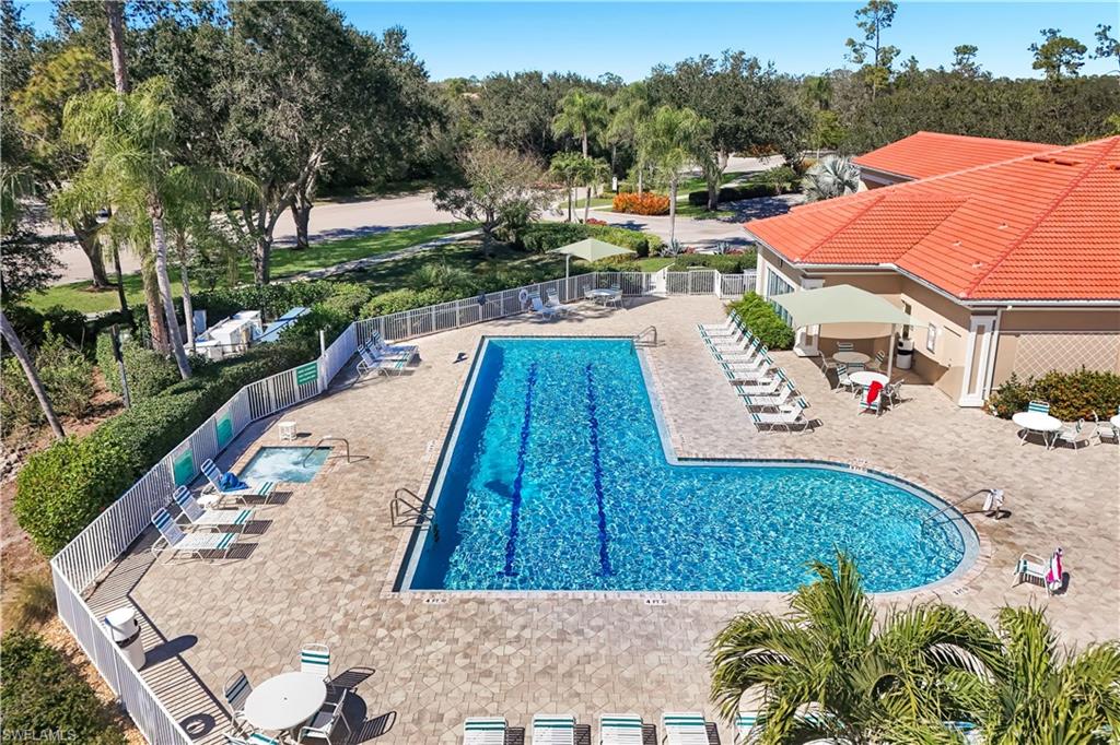 Master Pool & Clubhouse