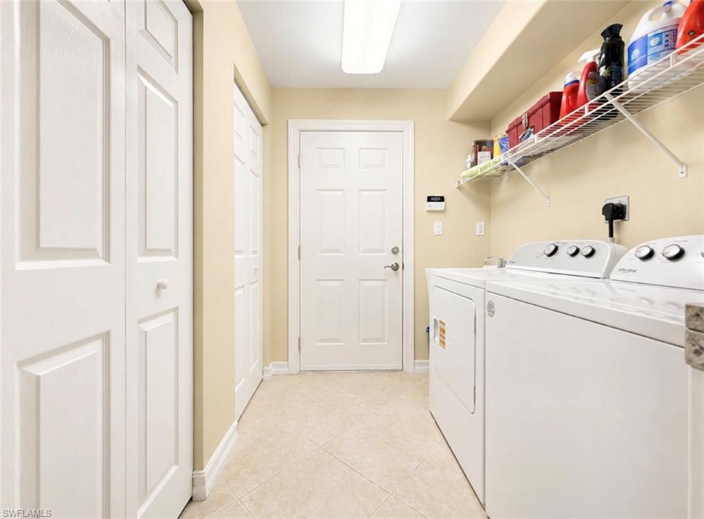 1277 Rialto WAY 102 photo 26