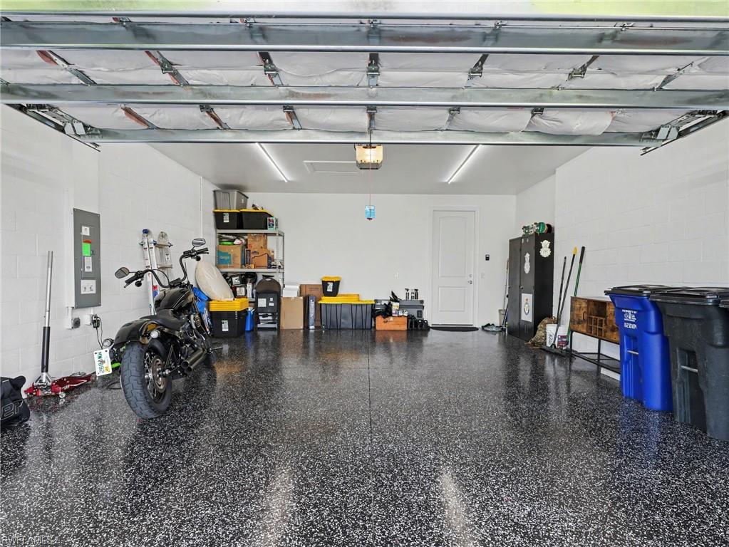 Epoxy floor, custom lights, insulated door