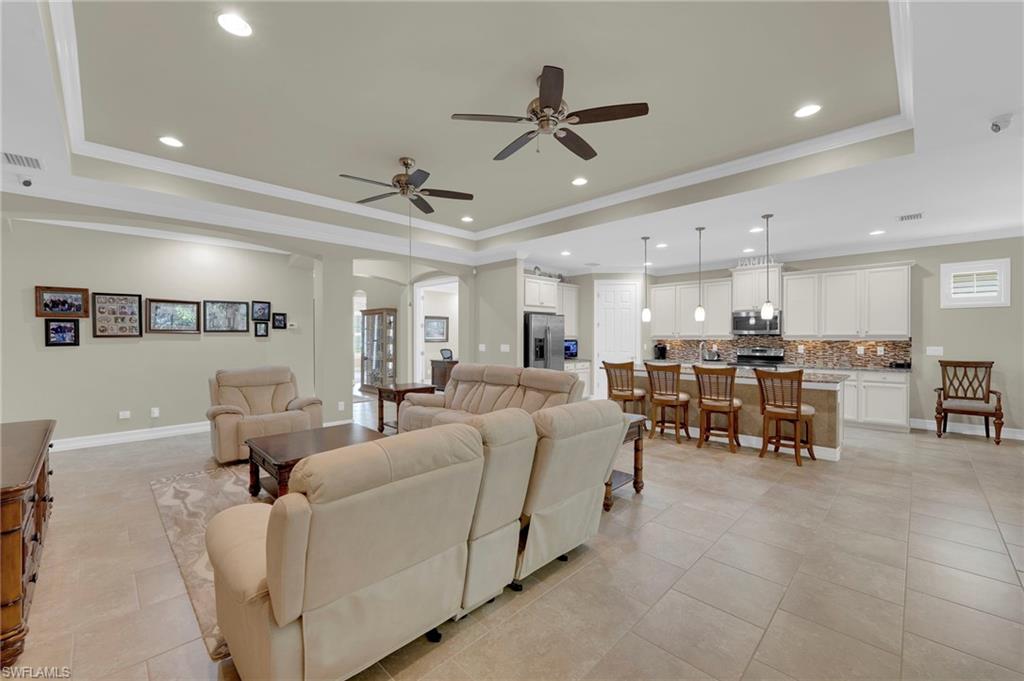 8720 Westwood Oaks PL photo 9