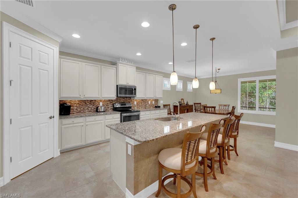 8720 Westwood Oaks PL