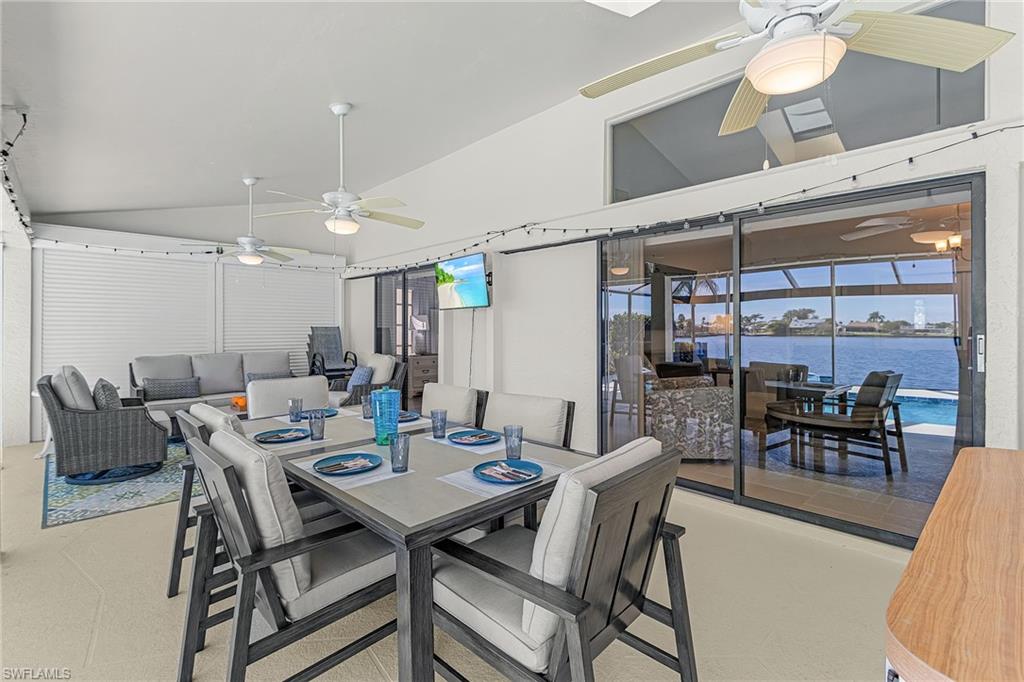 Patio area w/ flatscreen tv