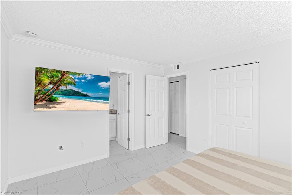 3225 E Riverside DR 34C photo 12
