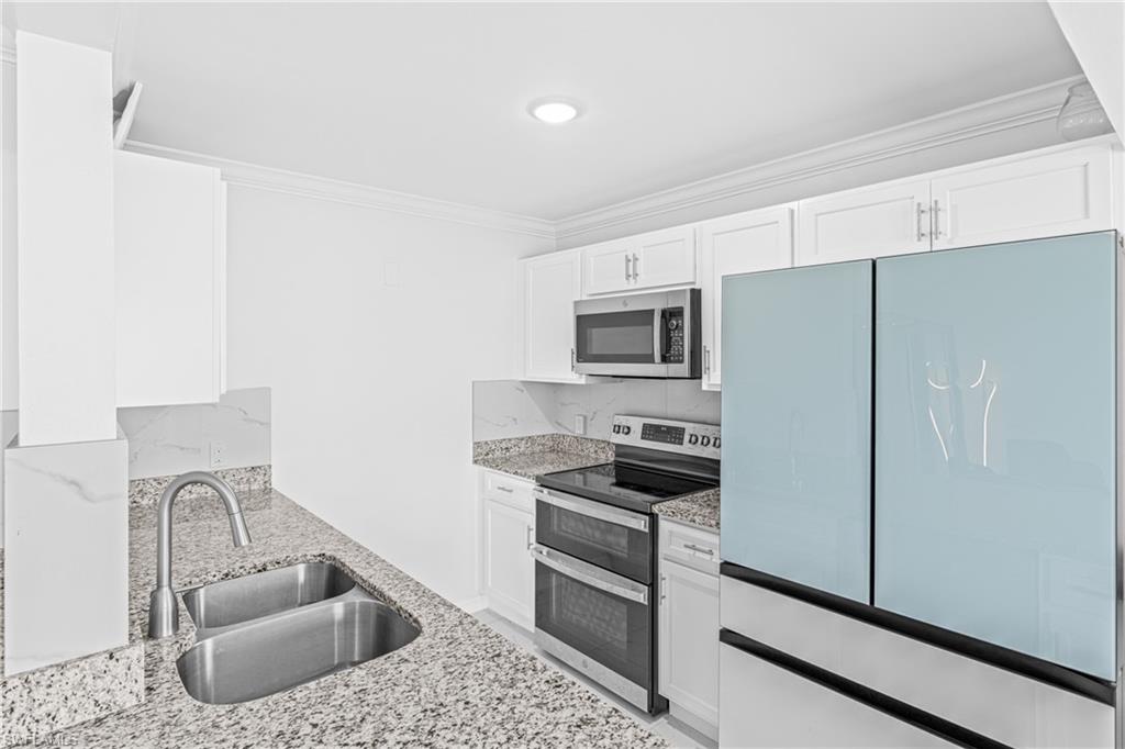 3225 E Riverside DR 34C photo 9