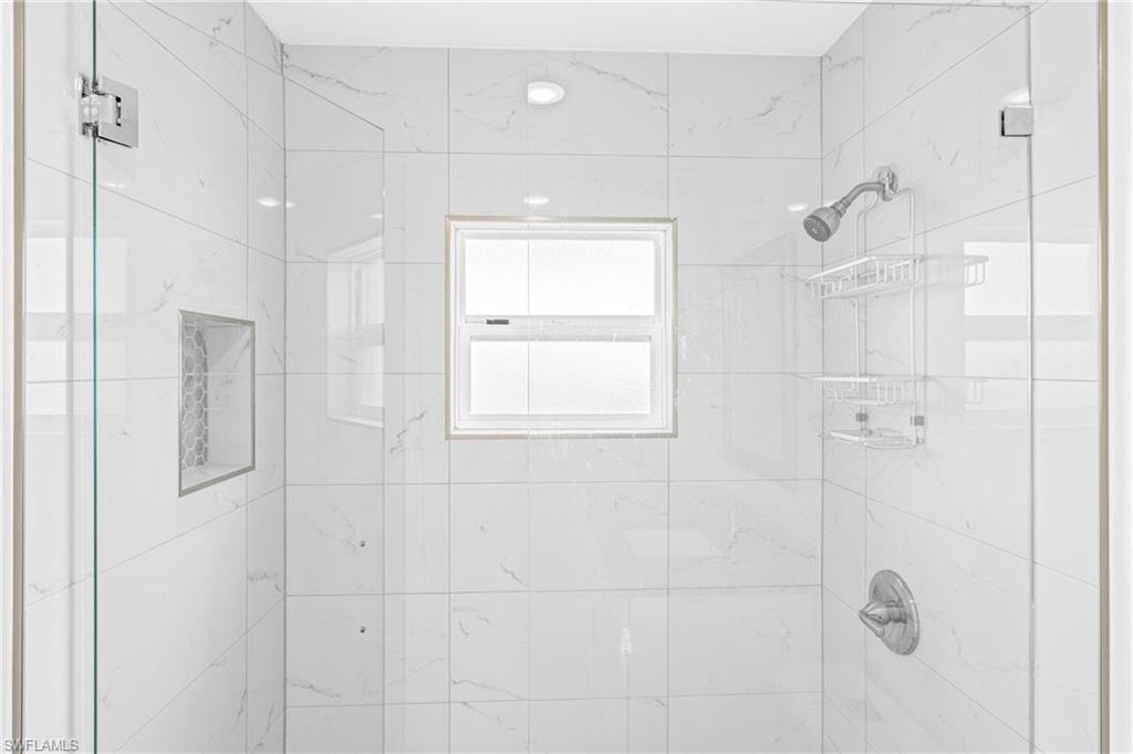 3225 E Riverside DR 34C photo 14