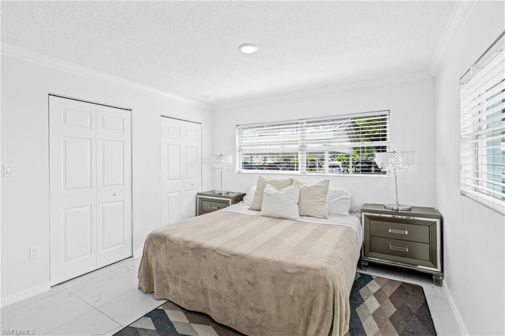 3225 E Riverside DR 34C photo 11