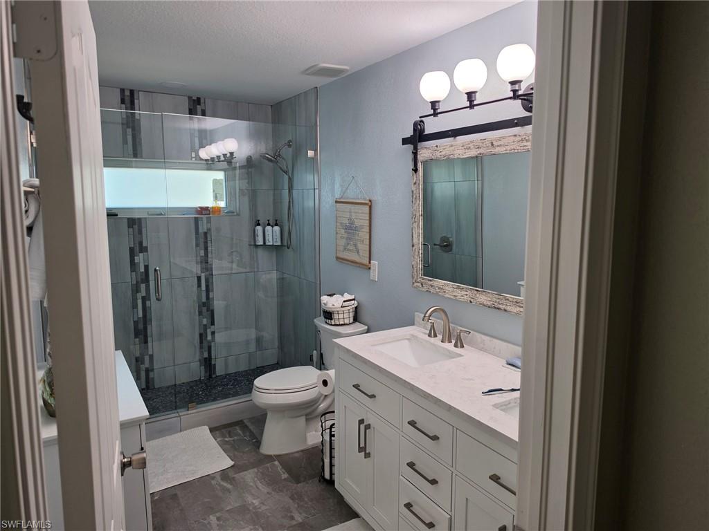 200 Diamond CIR 202 photo 16