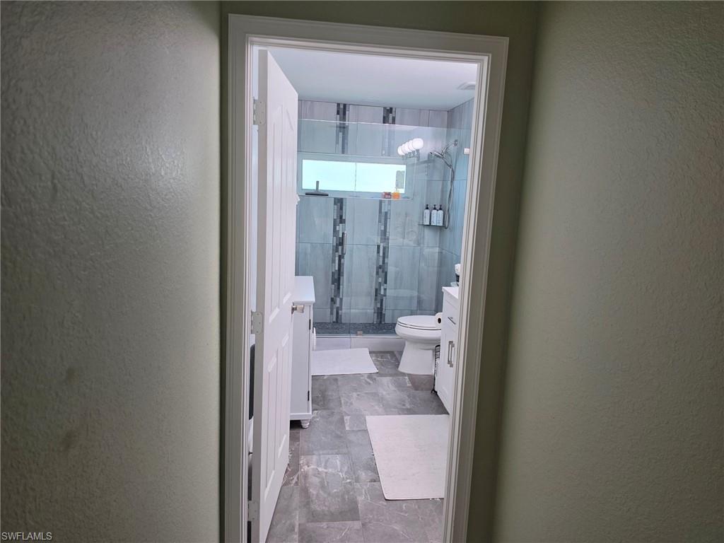 200 Diamond CIR 202 photo 15