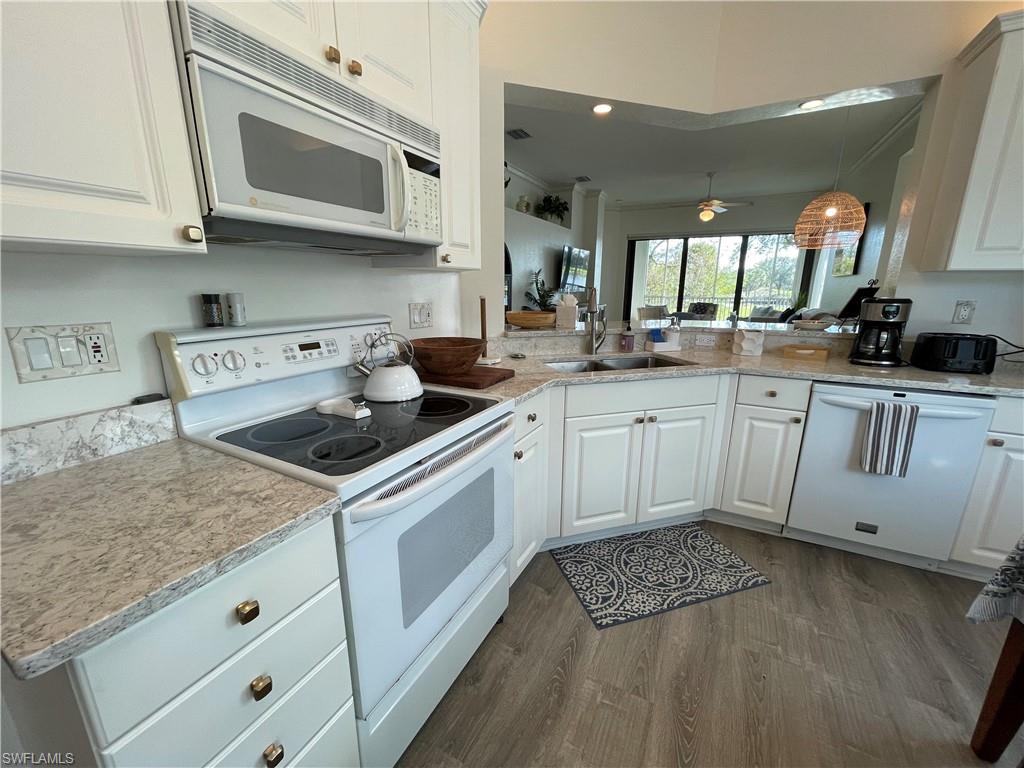 2377 Ravenna BLVD 202 photo 6