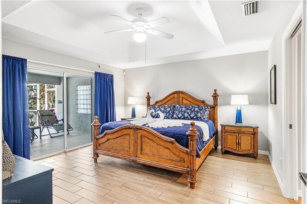 Primary Bedroom w/ King size bed