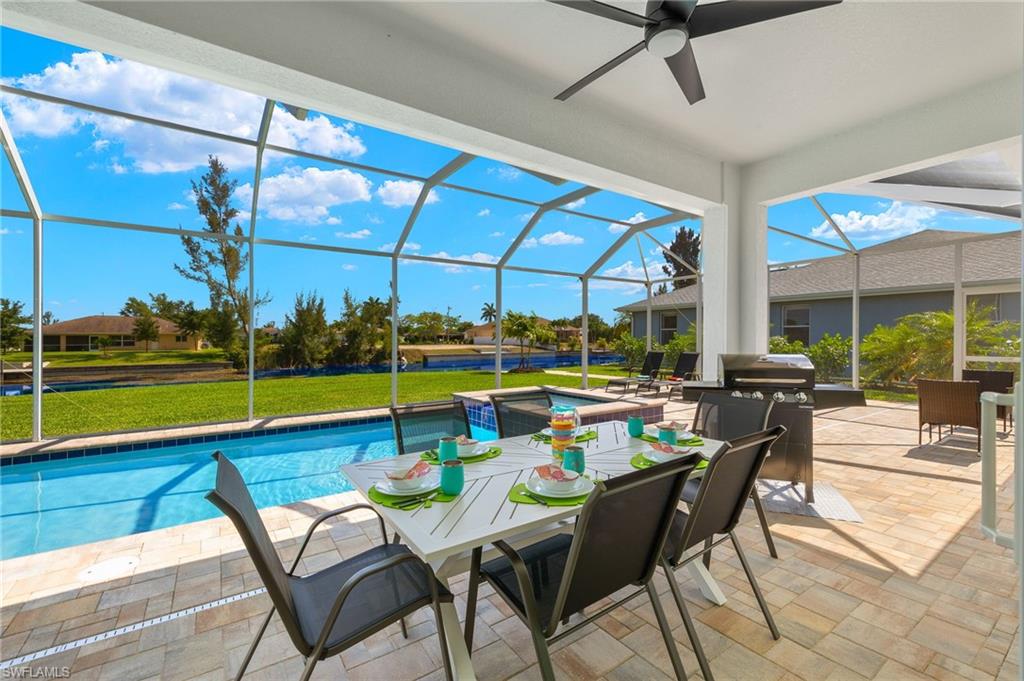 Lanai Dining Area