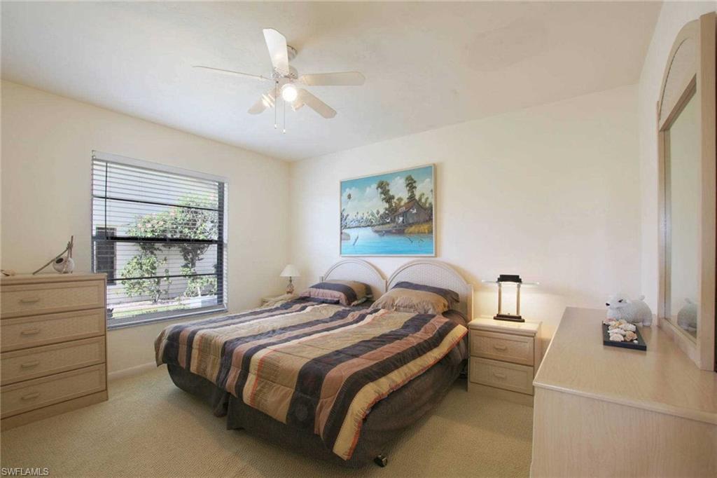 1422 SE 12th TER photo 12